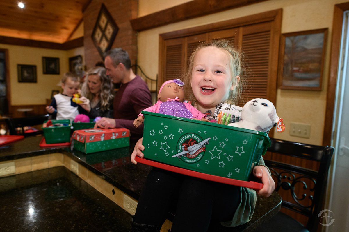 OCC_shoeboxes's tweet photo. Operation Christmas Child is a great mission project for kids! Whether you are focusing on packing shoeboxes as a family or as a group during Sunday school, these resources will help your children learn more about the importance of giving in Jesus’ Name: https://t.co/OcKycL9s2u https://t.co/fFRHnHxYmH