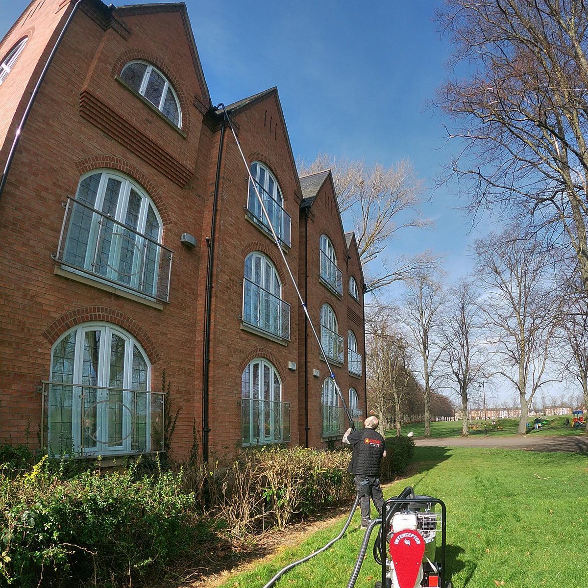 Spinaclean Ltd tweet media