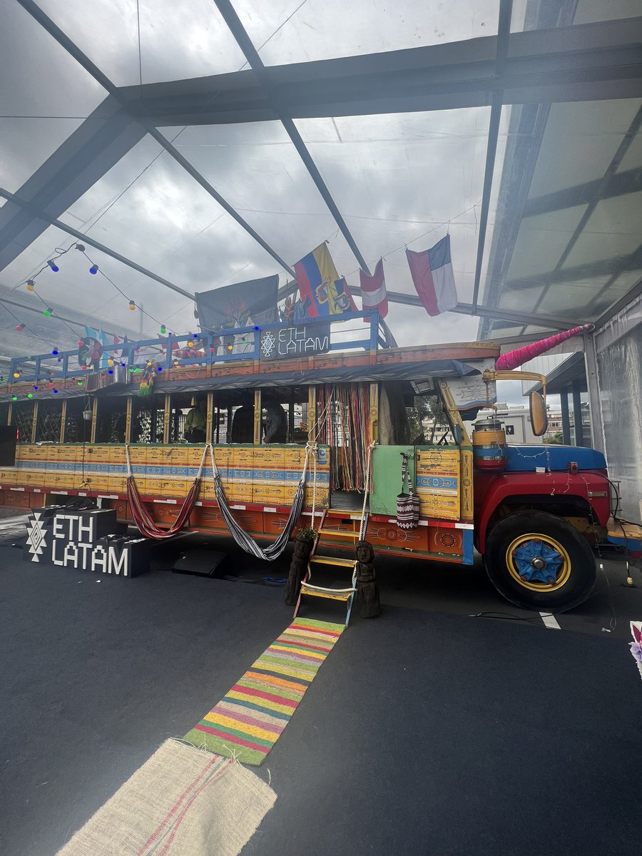 EthereumLima's tweet image. La chiva en la #DevconVI es el espacio de encuentro de las comunidades de ETH Latam y una ventana para el resto del mundo para conocer nuestra cultura y nuestros proyectos.