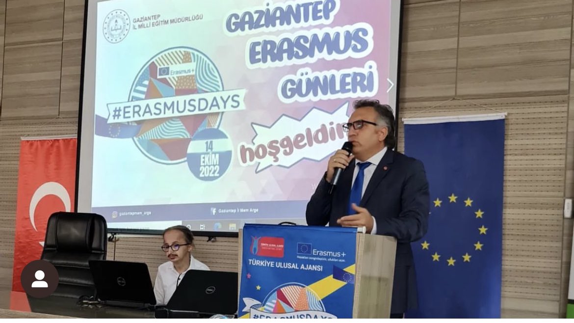 GaziantepArge's tweet photo. Gaziantep #erasmusgünleri programımız;öğrenci,öğretmen veli akademisyen paylaşım ve anlatımlarıyla başladı📢📢
Yeni hikayelere,yeni ufuklara..💫🇪🇺 
@Gaziantep_MEM @yasintepe @M_A_Tiryakioglu https://t.co/6Qqmrwj3Az