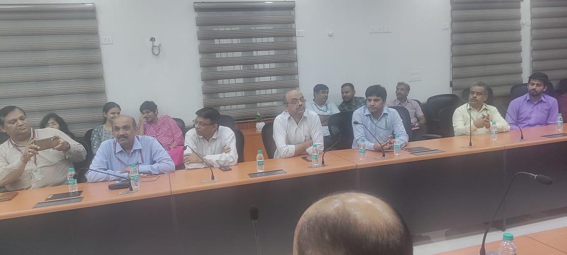 TEC_DoT_India's tweet photo. TEC celebrated World Standards Day today. Sh. RR Mittar, Sr.DDG &amp; Head TEC emphasised the need to keep pace with fast changing technologies while achieving the objective of #AtmanirbharBharat. TEC Officers shared ideas on improving the standardisation process of Working Groups. https://t.co/b5upsS9PlT