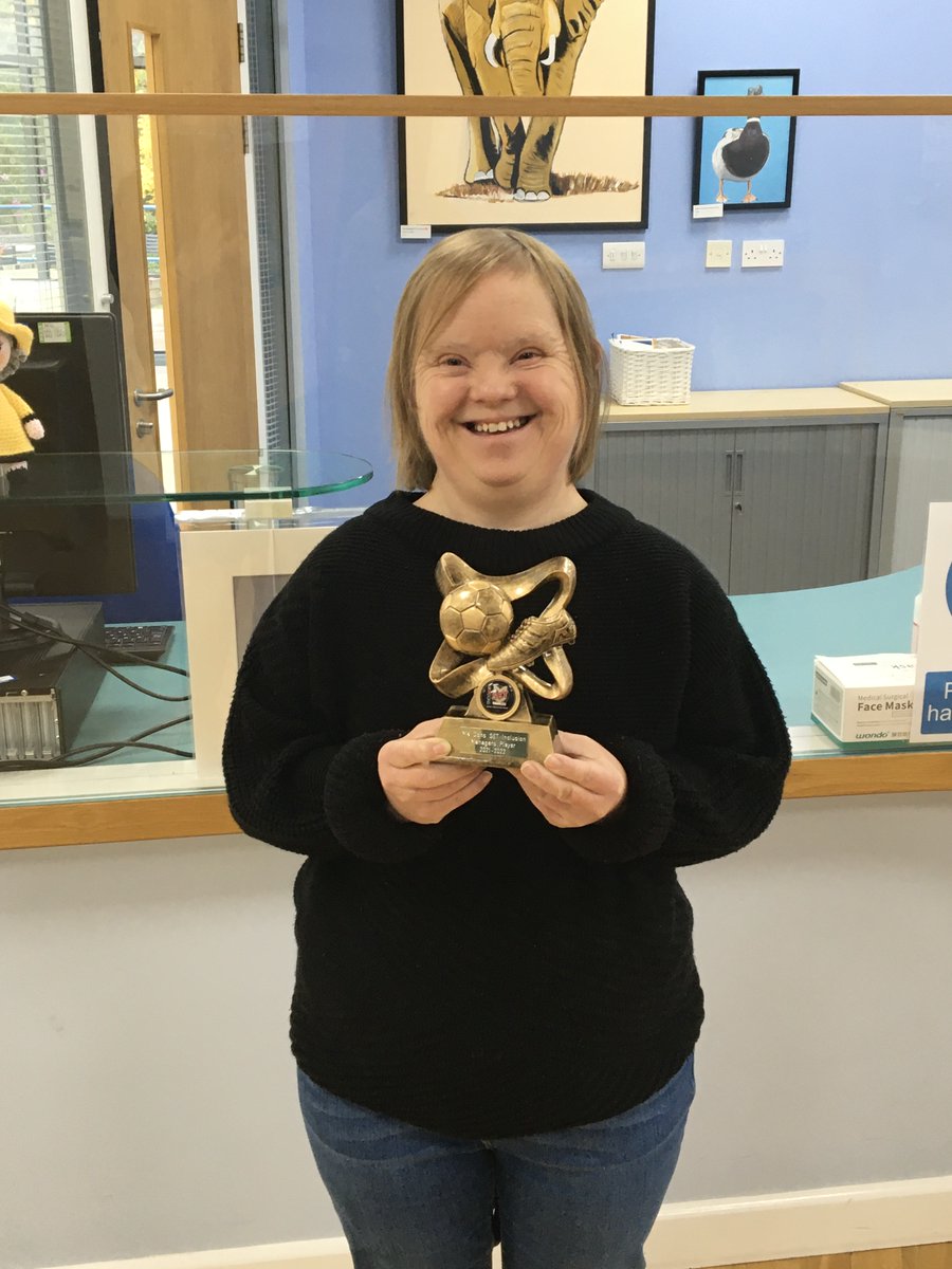 mksnap's tweet photo. ⚽ Award for Kelly ⚽
Huge congratulations to our learner Kelly who proudly showed us her MK Dons SET Inclusion Manager's Player Award for 2021-2022 🎉
Well done Kelly✨
#inclusion #miltonkeynes #lovemk #mksnap #football #congratulations #mkdonsset #award #fridayvibes #friday https://t.co/q37ZGPgAYt