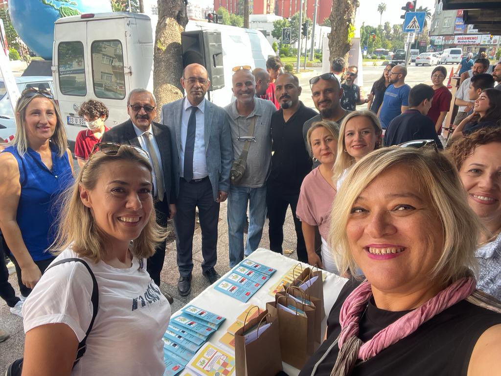 SehitNevzat1's tweet photo. Okulumuz Toroslar Belediyesi ve İlçe M.E.Müdürlüğümüz tarafından düzenlenen #ErasmusDays etkinliklerine katıldı.
@MersinMEM @toroslarmem @AdemKoca46 @Nazmikendigelen @ulusalajans @MersinMEMArGe @MemMuratKALA @BaykalBasdemir @serqansuren @ErasmusMersin https://t.co/q8BPULq3j4