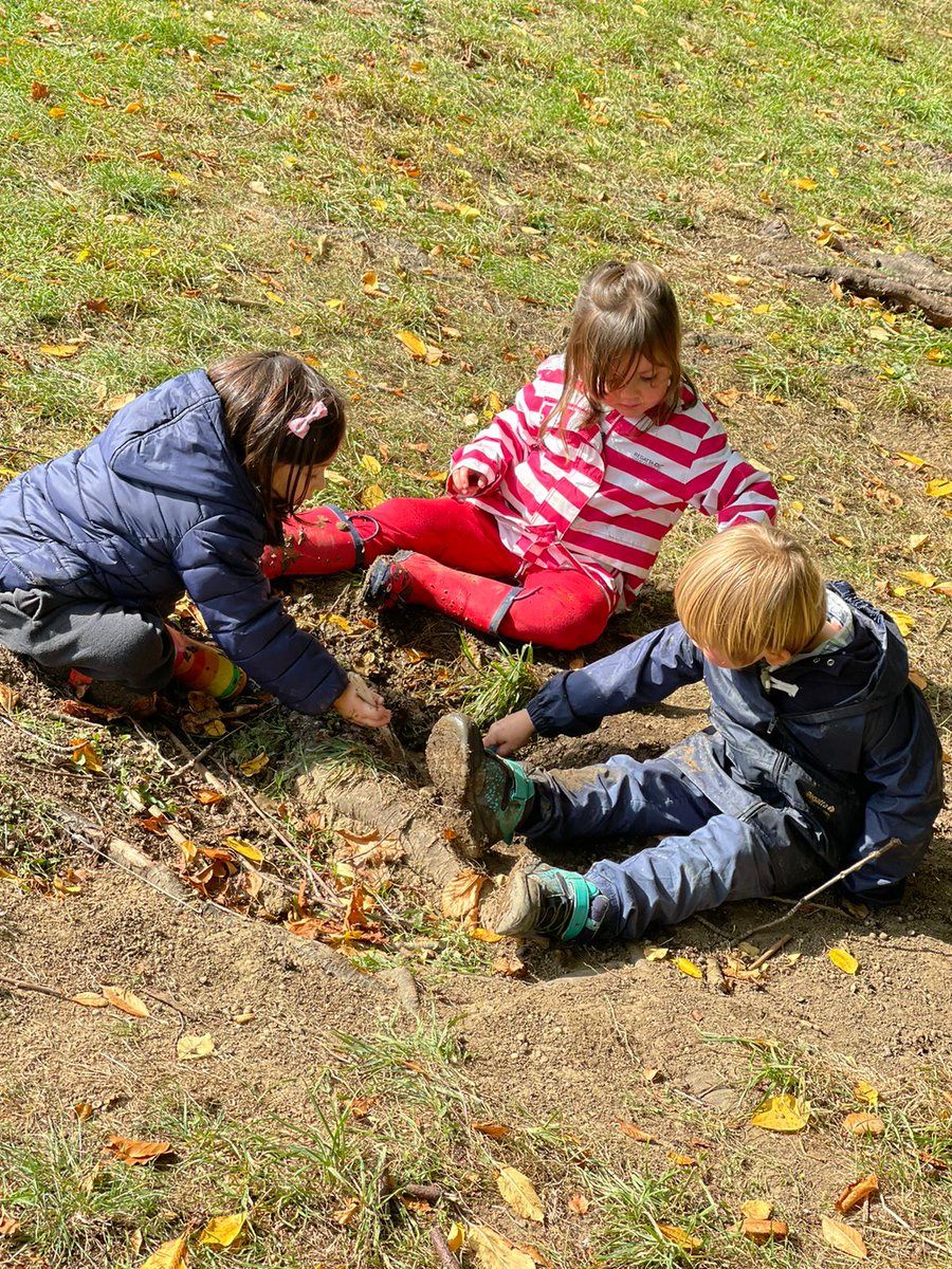 WycliffePrep's tweet photo. Our wonderful #Nursery class have been exploring the #forestschool this afternoon! The season of autumn has well and truly arrived and our youngest pupils have been making the most of the wonderful natural resources on display! 🍂 https://t.co/IbC2qSXRxU