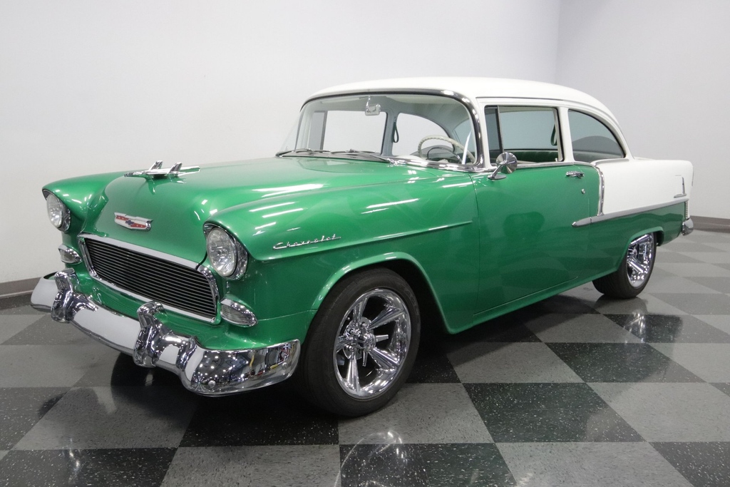 streetsidecars's tweet photo. This 1955 #Chevrolet 210 Del Ray #Restomod features a 408 cubic inch V8 teamed with a 5-speed manual transmission.

Link: https://t.co/Hg1wfdkXQH

#classicchevrolet #chevrolet210 #chevy210 #trifive #trifivechevy #musclecar #classiccar #collectorcar #vintagecar #carporn https://t.co/RsExW034Qk