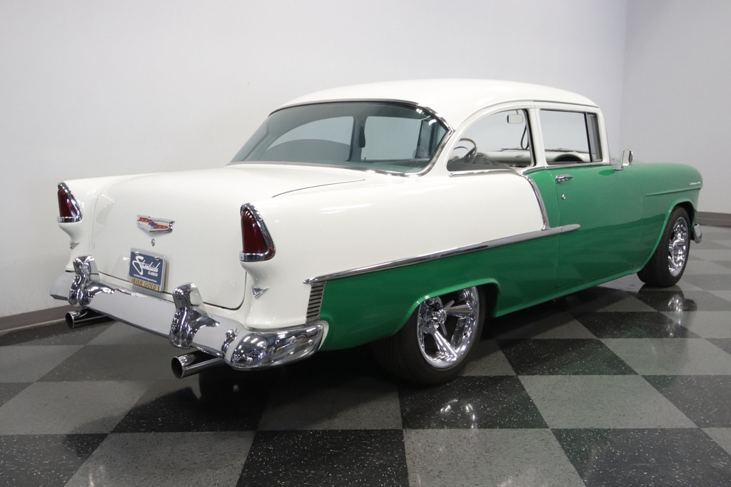 streetsidecars's tweet photo. This 1955 #Chevrolet 210 Del Ray #Restomod features a 408 cubic inch V8 teamed with a 5-speed manual transmission.

Link: https://t.co/Hg1wfdkXQH

#classicchevrolet #chevrolet210 #chevy210 #trifive #trifivechevy #musclecar #classiccar #collectorcar #vintagecar #carporn https://t.co/RsExW034Qk