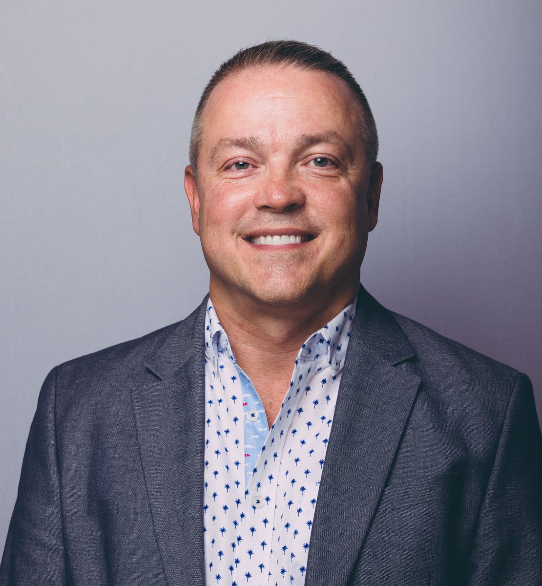 CASLT_ACPLS's tweet image. Congratulations to our 2022 CASLT Award winners! Félicitations aux gagnants des prix de l'ACPLS 2022!

🏆 Robert Roy Award/Prix Robert-Roy: @RLavrencic
🏆 H.H. Stern Award/Prix H.H.-Stern: @rebeccaksands
🏆 Honorary Lifetime Member/Membre honoraire à vie: @gcakey

#CASLT2022AGMND