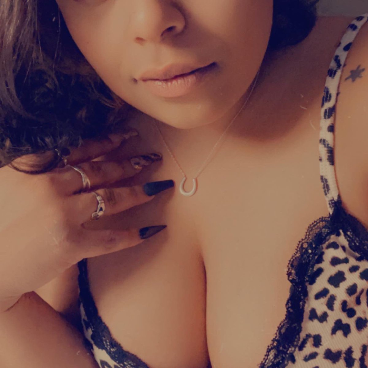 Just woke up in Chicago. Who will be the first lamb lining up to get spanked by this Queen? Find me in the dungeon around 7. 😈🖤🐑

#MistressMary #fetish #bdsm #dominatrix #domme #KinkyKollege #chicago #sadist #nails #femdom #dungeon #submit #pain #pleasure #littlelamb #dreambig