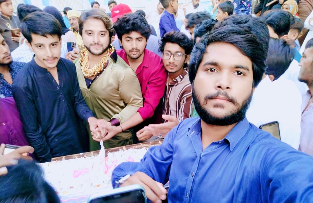 malikmanan321's tweet photo. #Wlcm
#KashifZameer
#Ch_Pervez_kamoka https://t.co/nQYBnhAwGX
