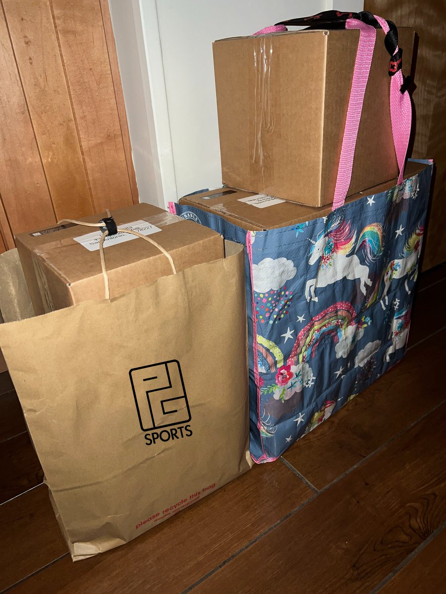 PGSportsNFT's tweet photo. Round 3 of shipping! #PvsG π§’ π«‘ https://t.co/x8jipKVAnk
