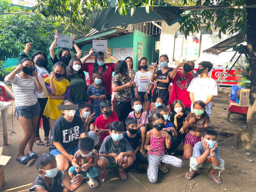 1230sassy's tweet photo. HEEDAY PROJECT

HeeGift: Thank you @ChildhopePH for a day well spent with these kids! 

“I want to give back all the love I’m receiving so I can make a big reason for you to love me. — LHS”

STELLAR ACE HEESEUNG
 #CenterOfOurUniverseHeeseung 
 #사랑하는_희승아_너를위한_10월이야 https://t.co/UsnbCVDrtx