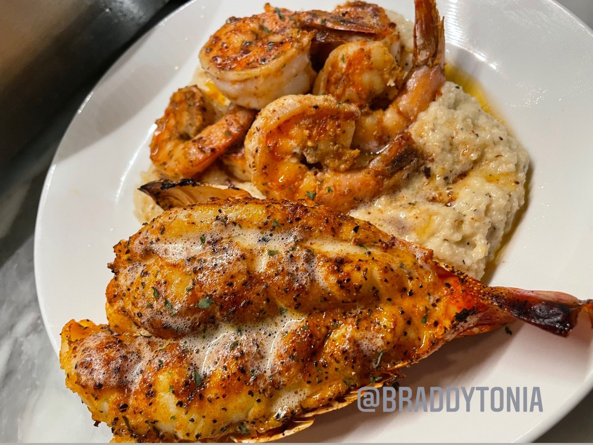 BradxPiff's tweet photo. I like my grits just like my woman Thick &amp; CREAMY 💙 Good Morning https://t.co/unrKIHFWGo