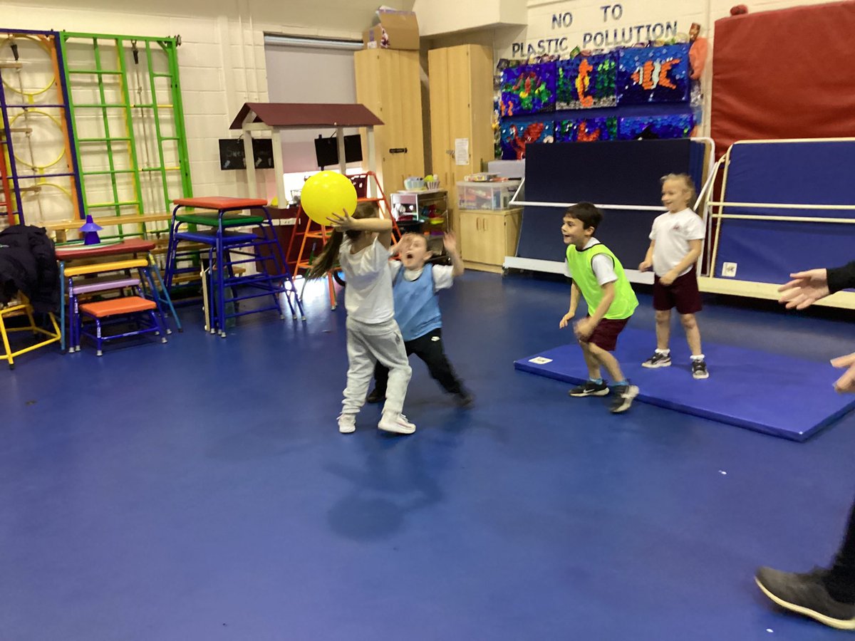 MissFlynnMLP's tweet photo. More fun in PE playing matball @MabLanePri @MabLanePE #pe #matball https://t.co/DC16kQFDhA