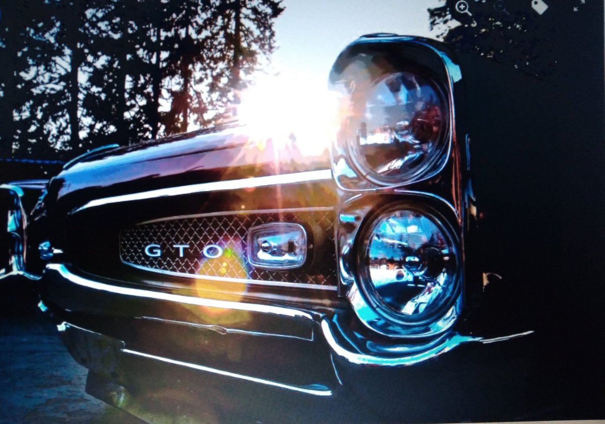 gerrintee's tweet photo. #FrontEndFriday 
"The Thrill i💤 all 
  up in the Grill!" https://t.co/XZyzCp12fs