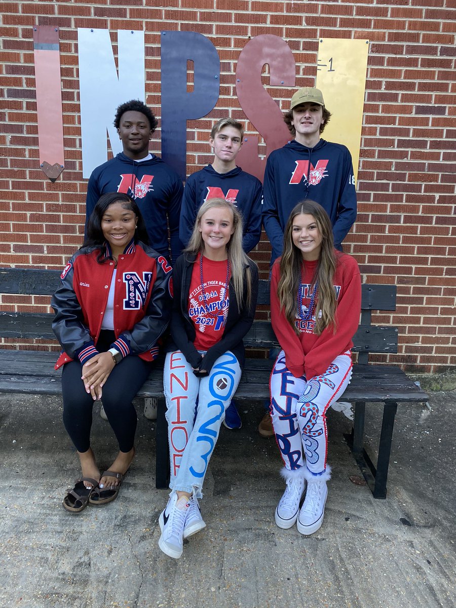 Nettleton_Prim's tweet photo. Good Morning @net_tigerFB ! We loved having our @Nettleton_High friends here to end Homecoming week! #riseabove ❤️🐅💙 https://t.co/aamrqBIAch