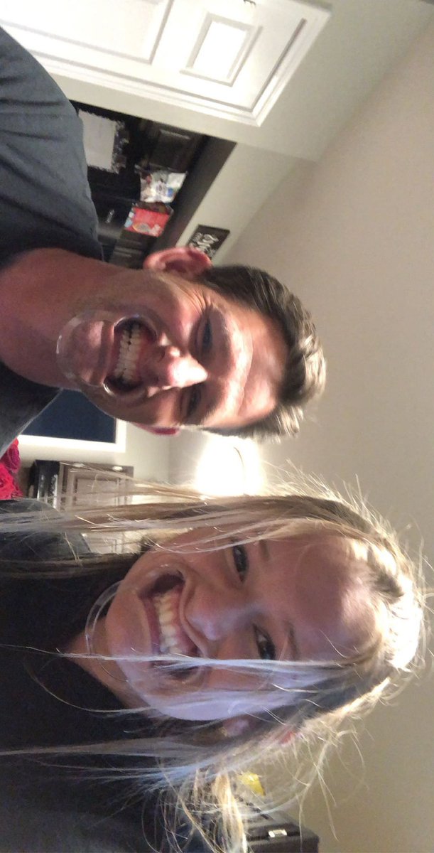ellieraines0's tweet photo. It’s my favorite persons 50th today🥳 I love you dad, U always tell me to stop getting old, so i’m telling u now😝Thank you for all that you do, it never goes unnoticed. I miss you and wish I could celebrate with u today! U will forever receive the best father award♥️@ClinicKen https://t.co/n2K2J41eYQ