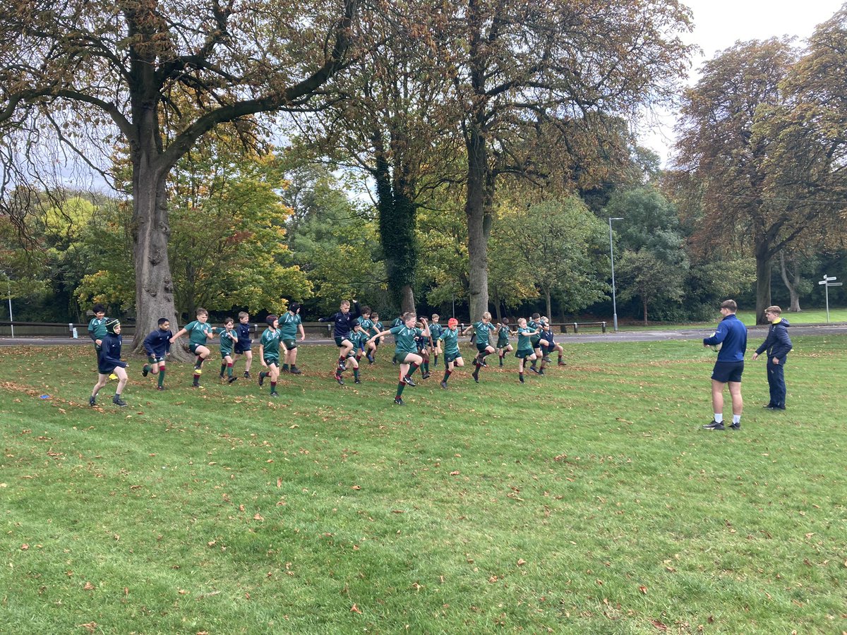 WGRugby's tweet image. A big thank you to senior rugby boys, Louis and Fergie for giving up their time to coach @BronteHouse_ this afternoon! The Y5 and Y6 boys had a great afternoon and hopefully feel inspired to follow in your footsteps. #oneprogramme