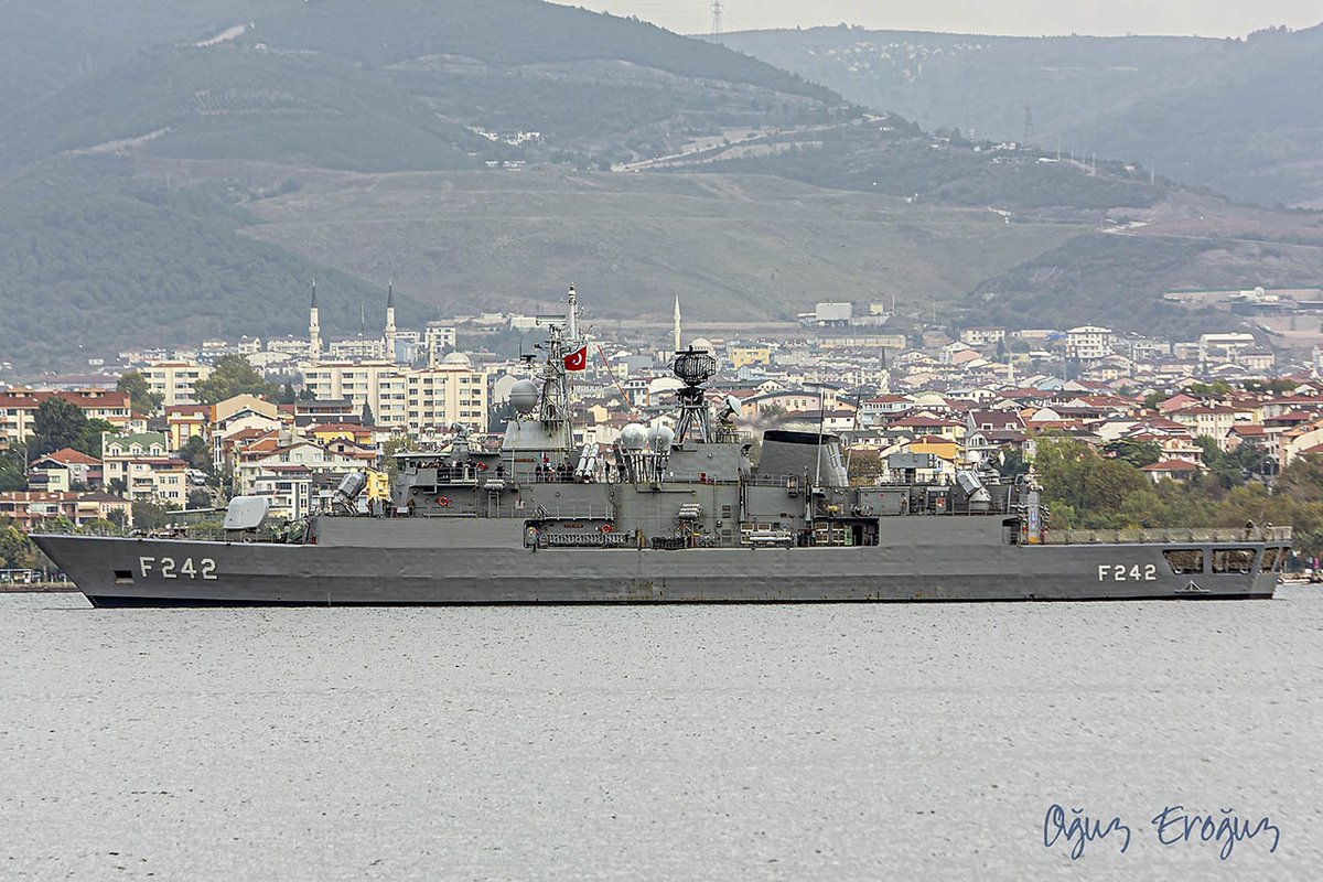 OguzEroguz1's tweet photo. #TurkishNavy's #YavuzClass #MEKO200TN Track I #frigate #TCGFatih #F242 #BarışınGururu https://t.co/p8ezsnZ5df