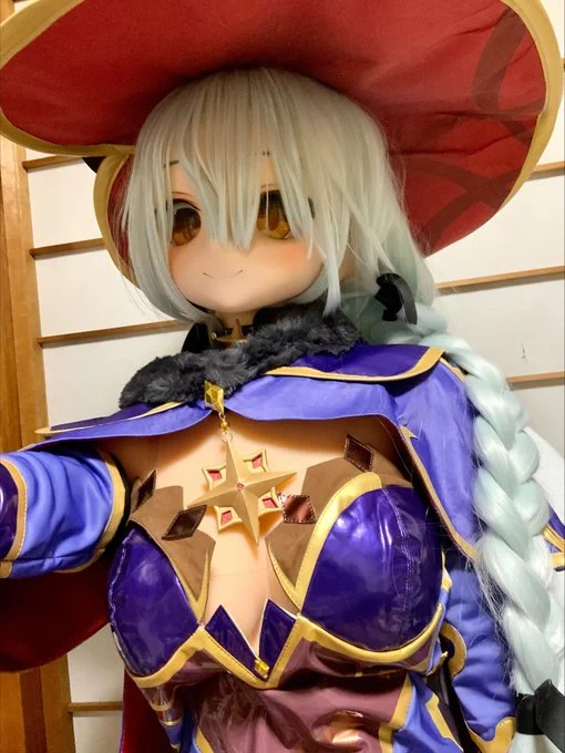 浜波ちゃんが占星術師のコスプレをしたみたいですよ 