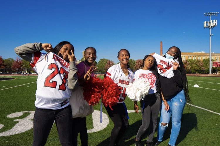 DunbarHSDC's tweet photo. 📸 
#PowderpuffGame #EverydayAtDunbar https://t.co/orKkMWPMfJ