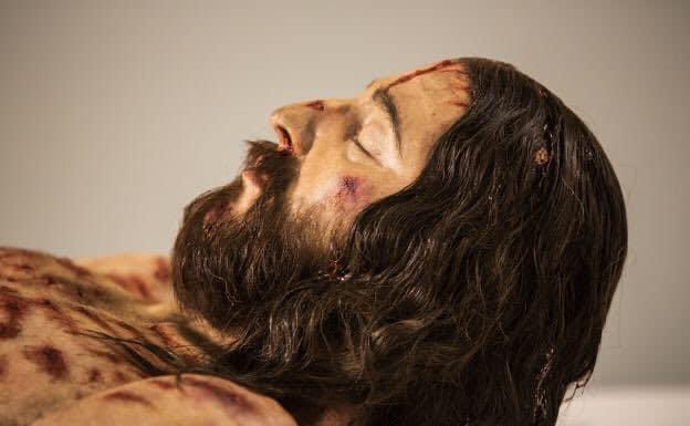 “After 15 years of studying the Holy Shroud of Turin, a hyperrealistic reproduction of what Jesus was like according to the Holy Shroud has been presented today.” 

Source: themysteryman.com

(cc <a href="/JackPosobiec/">Jack Posobiec</a>)