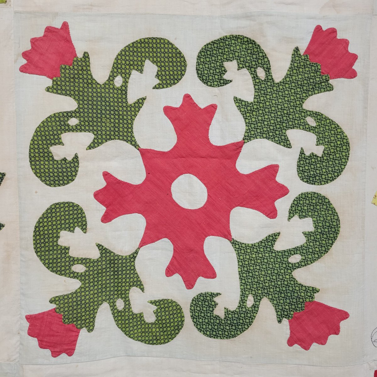 NatQuiltMuseum's tweet photo. We get a glimpse into history through each of the quilts that make up Harold Mailand’s exhibition “Confessions of a Textile Conservator” here through Jan, 17, 2023.

Album, circa 1850
Western Maryland
67”x67”, #appliqué, blocks pieced by different hands

#quilting #quilt https://t.co/waMYkvoOkS