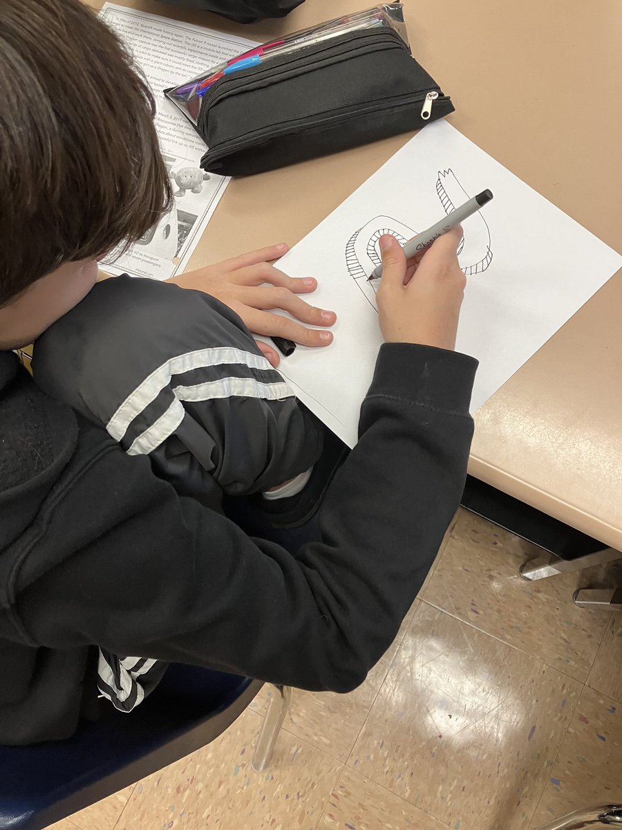 Mrs. Guinther’s ELA class learning to use SketchNotes to build THINKING skills! <a href="/Boro_SInews/">Brooke Coulter</a> <a href="/TannyMcG/">Tanny McGregor</a> #InkandIdeas