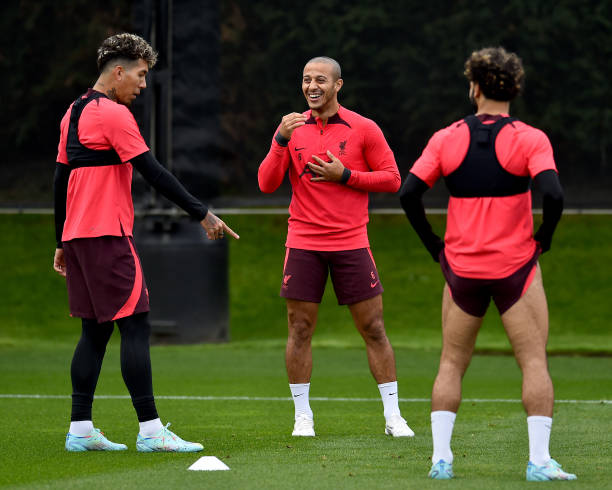 LFCphoto's tweet photo. #LFC #LFCtraining #TrainingToday https://t.co/wG9AztBIvK