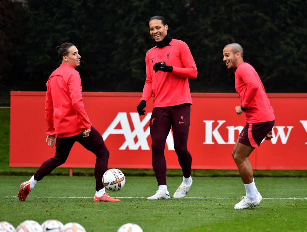 LFCphoto's tweet photo. #LFC #LFCtraining #TrainingToday https://t.co/wG9AztBIvK
