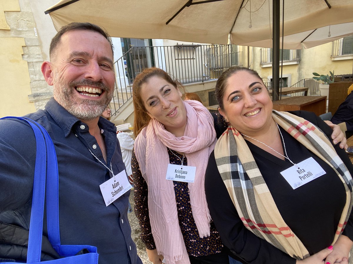 AdamCSchembri's tweet photo. Great to see Rita and Kristjana from Malta here at #SignCAFE2 @leesonl @drcastone https://t.co/Kh5uh96aeR