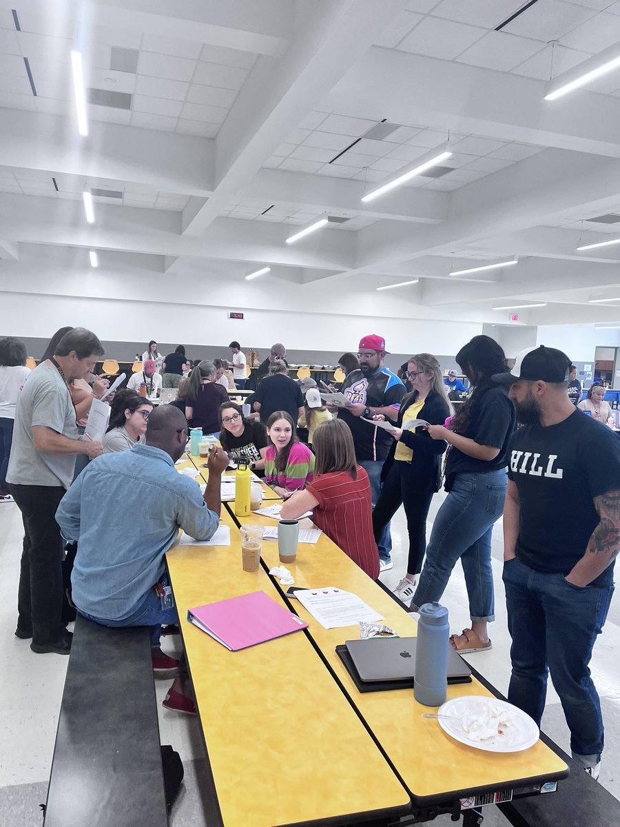 MrsGarrettFHMS's tweet photo. @Fossil_Hill faculty practicing Socratic Seminar in yesterday’s professional learning. Thanks for supporting @AVID_FossilHill by implementing WICOR strategies in your classrooms! #AVID #limitless https://t.co/RUNv1ptXSk