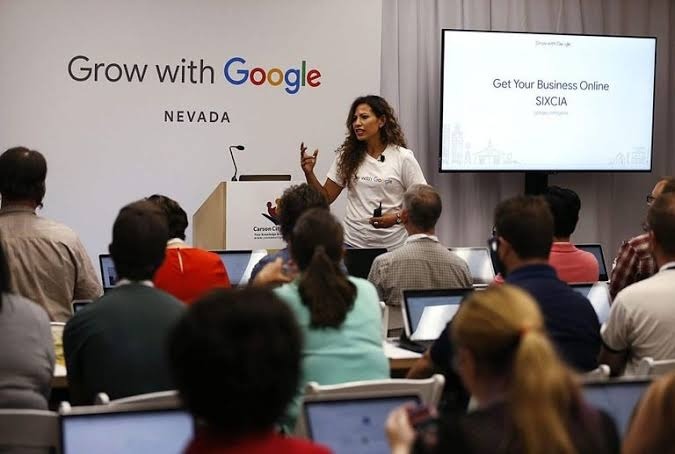 في 6 شهور بس تقدر تاخد شهادة جامعة تساوي 4 سنين !!
= ااه من جوجل بسس

80%  من اللي أخد شهادات قالوا...