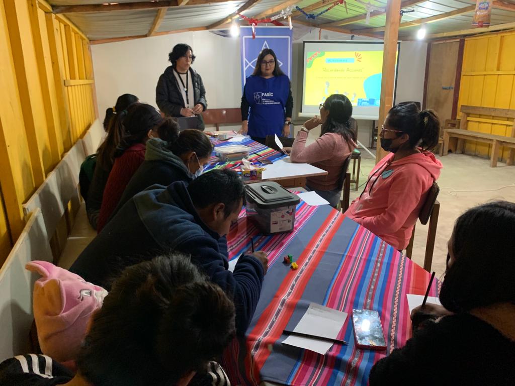 FASICDDHH's tweet image. Departamento de salud mental de #FASIC Arica produjo taller de habilidades marentales y parentales. 
✅fasic.cl/wp/2022/10/dep…