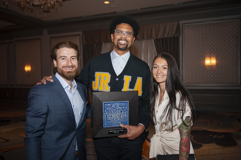 CATCHCHARITY's tweet image. A great Night of Champions last night when we inducted Jennifer Gilbert, Jalen Rose and Gordon Stewart into our Hall of Fame, and gave Dr. Joselyn Ang and Maricela Guerrero Dr. Livingood Humanitarian Awards. Also great seeing many friends, including @riahaase &amp;amp; @ehaase3
