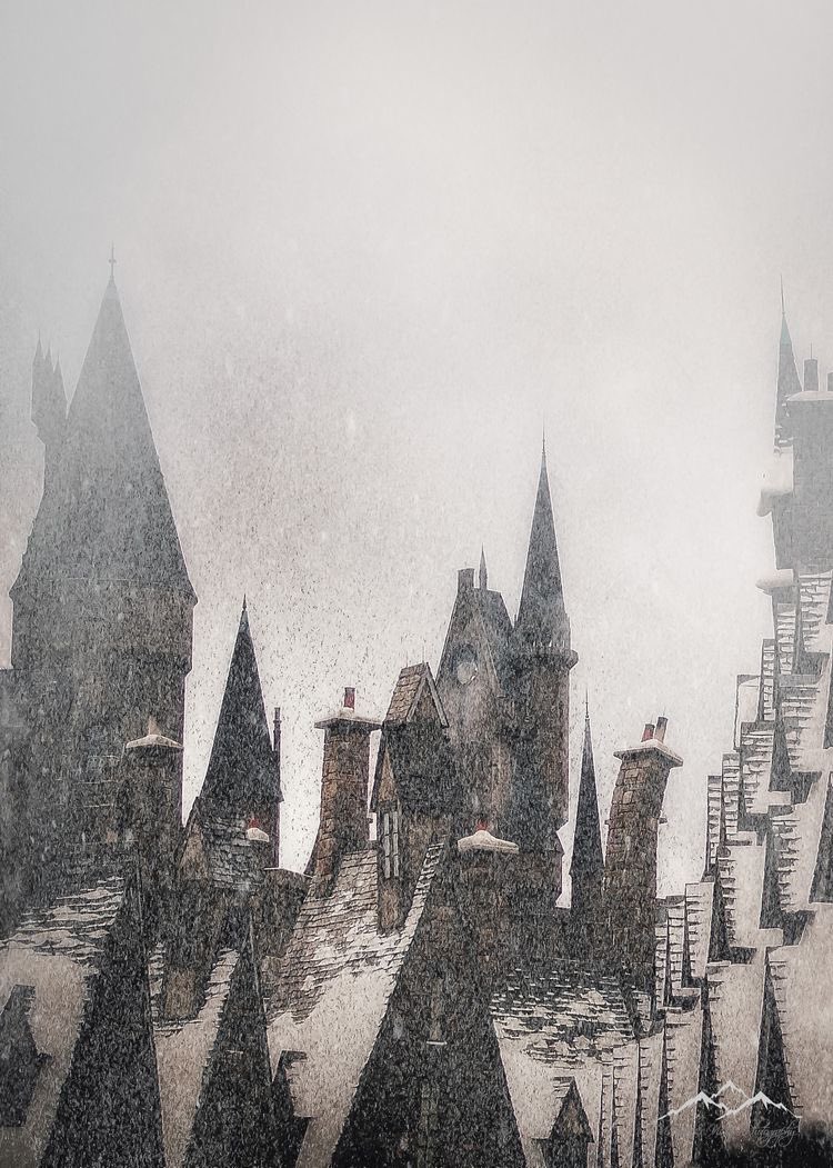 mokkuoshka's tweet image. Спасибо за детство Робби Колтрейн 🥺🕯
Хогвартс будет без тебя пустовать
Палочки вверх 😭