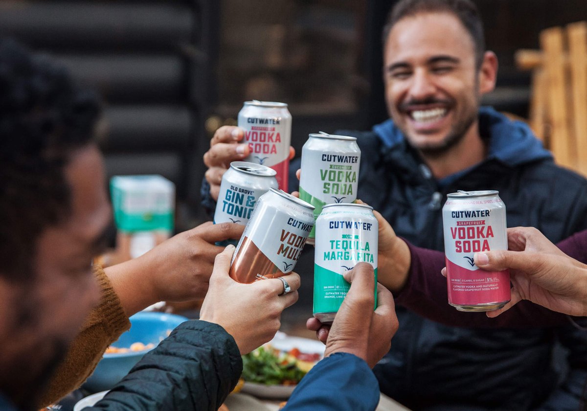 CapitalEagleDC's tweet photo. Weekend plans made better with @CutwaterSpirits 😎#cannedcocktails #cutwater #cutoutwithcutwater https://t.co/vU80Tl1jle