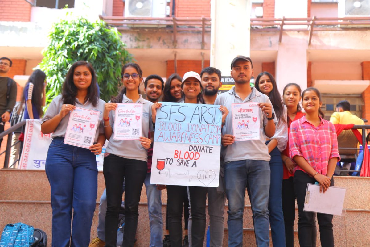 StateNyksDelhi's tweet photo. युवाओं की प्रतिभा को प्रदर्शित करने का अवसर है "युवा उत्सव"।
नई दिल्ली का युवा उत्सव कार्यक्रम युवाओं की सहभागिता व उत्साह से सम्पन्न। कार्यक्रम में विधायक, दिल्ली छावनी श्री वीरेंद्र सिंह कादयान मुख्य अतिथि रहे।
@Nyksindia @ianuragthakur @sanjayjavin @NITKM2021 @YASMinistry https://t.co/uQbwY4WEGu