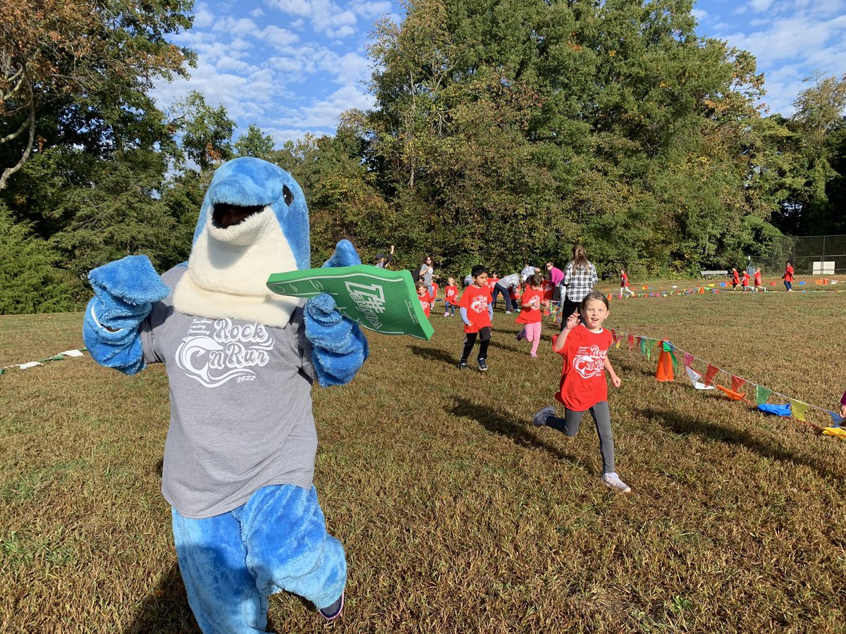 Bubbles and I have been on vacation and away from Twitter for a bit. We’re back now, and excited to put SLES back on blast. We couldn’t have picked a better day to return. It’s the <a href="/slespta/">Stratford Landing PTA</a> Rock N Run day! Donate today tinyurl.com/y7vfnp96 - Your Pal, Waverly🐬💙🐬💚