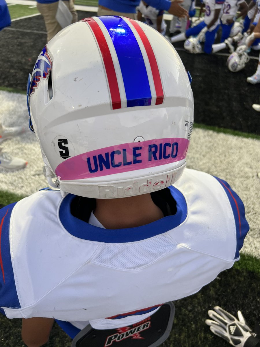 PTRFootball's tweet photo. The Lions are playing for something bigger than us this week. It’s a Pink Out at The Ridge. Each player is playing for a loved one affected by cancer. #FindAWay #CancerAwarenessMonth @PrincipalRidge @PRidge_AD @GDPsports @RecruitGeorgia @CharHeyward @GwinnettsportsN https://t.co/4pKeKN2xIh