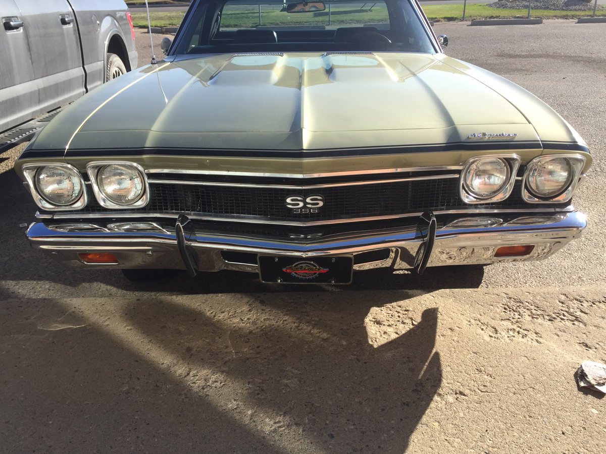 Mustangbob67's tweet photo. #FrontEndFriday 😎 https://t.co/3uq31F9DG6