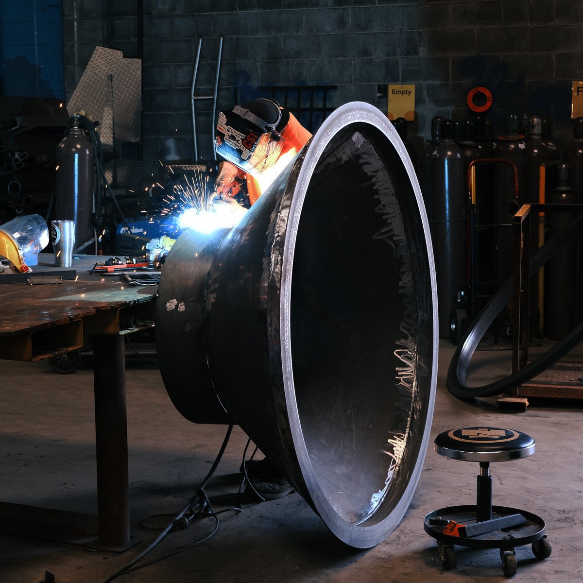 Chamberswelding's tweet photo. One of our recent new hires, Jonathan, is killing it with these coal chutes this week! 

#welding #fabrication #coal #coalchutes #chattanooga #tennessee #chambers #chamberswelding #chambersweldingfabrication https://t.co/4OaiqXodMg