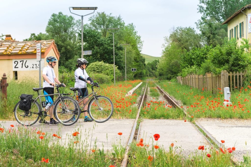 #Goodnews E' #Online l'Atlante della Mobilità Dolce di #Rfi e #Amodo con mappe digitali e interattive.
Per consultarlo, qui ⬇️⬇️⬇️, tutte le info.
mobilitadolce.net/online-latlant…