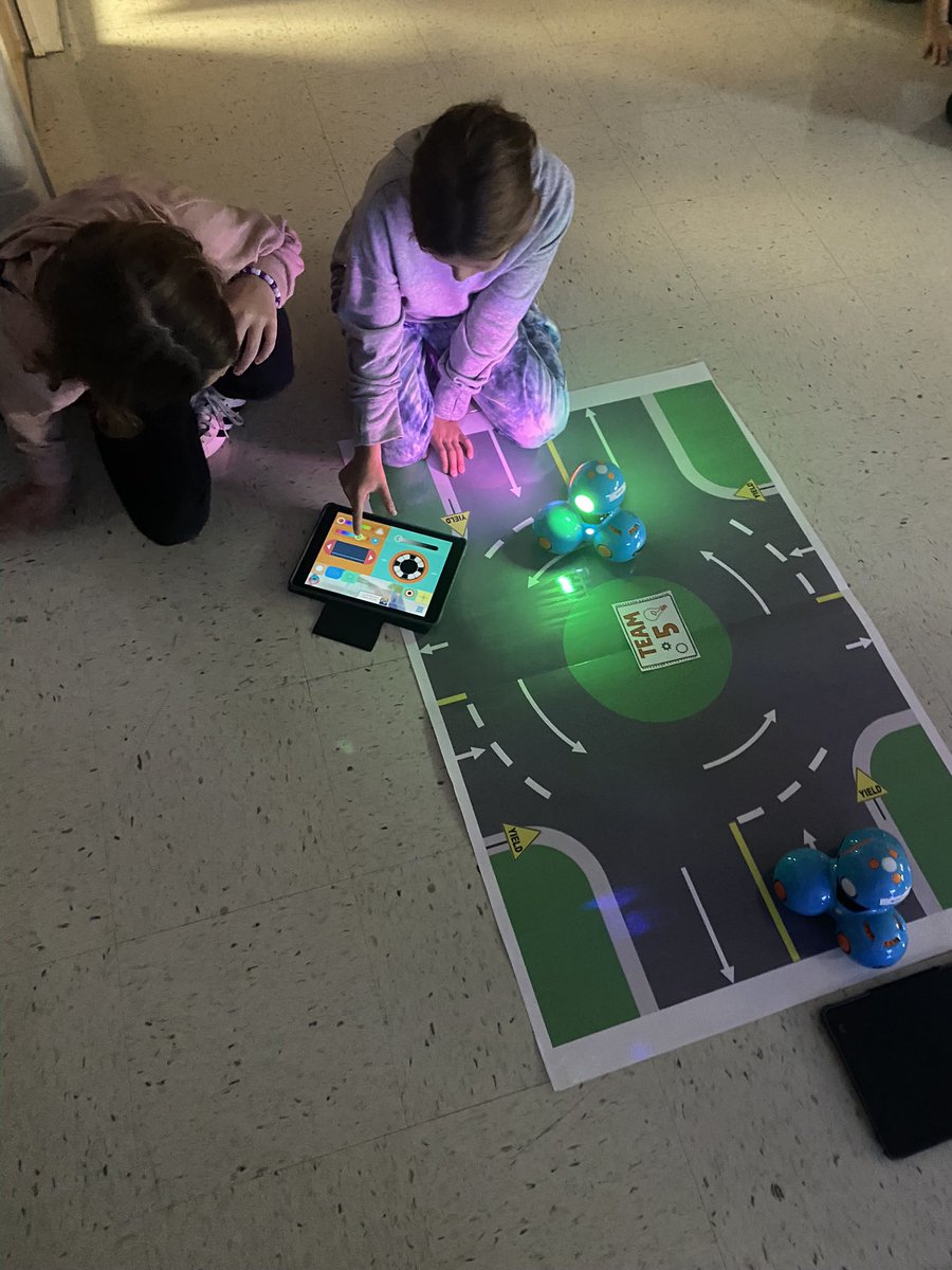 OJR Elementary STEAM tweet media