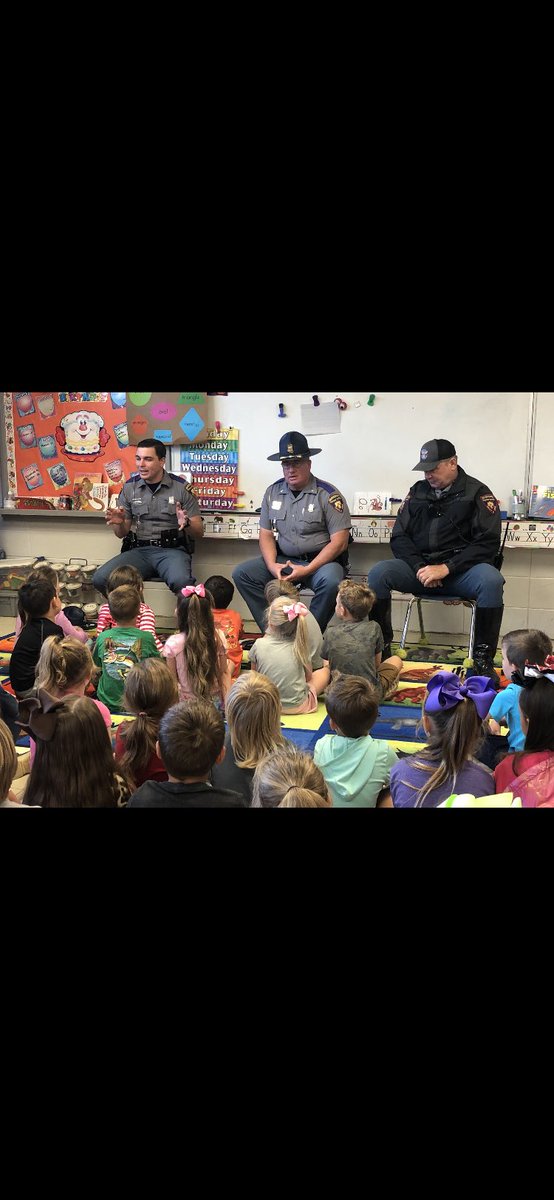 MHPTroopJ's tweet photo. MHP Troop J A special thanks to the Greene County School District (Sandhill Elementary) for allowing us to visit with children, and discuss the importance of seatbelt use! #thinksmartdrivesmart #ClickItOrTicket https://t.co/k03sU7hfTh