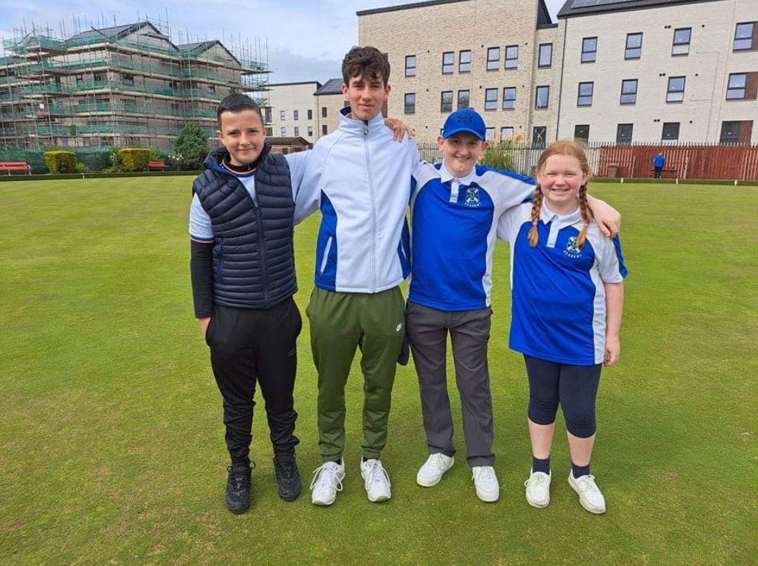 BowlsScotland's tweet photo. This highly competitive and talented young group of bowlers have had most of the trip costs covered by the clubs’ fundraising efforts and will take to the greens in brand new kit, funded by a range of sponsors. 💰

#SportForAll
#YBAJET2 https://t.co/8Ziqk1LJGu
