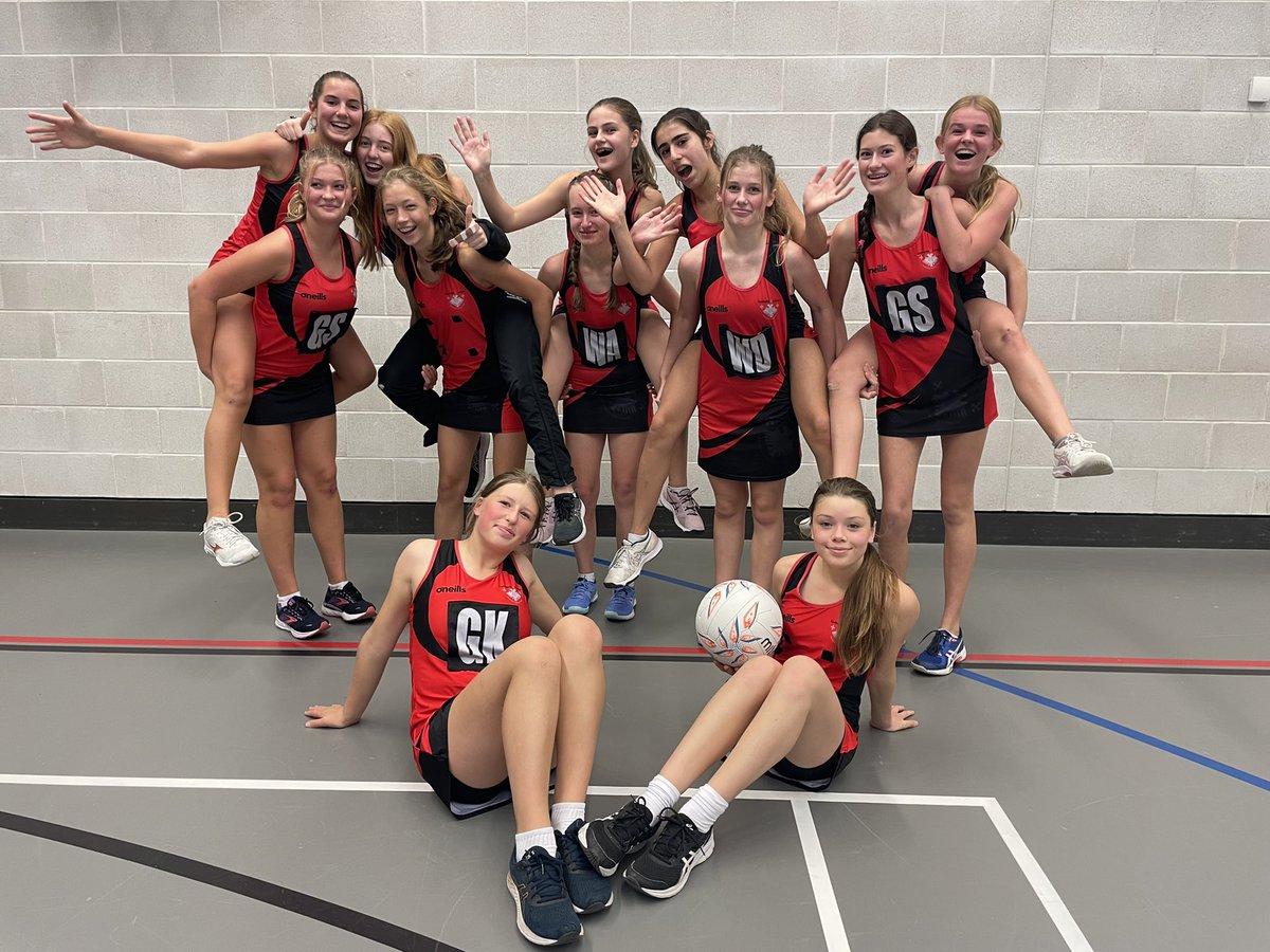 GandLSport's tweet photo. U15s sailing through to round 3 of the @schoolsportmag netball cup #teamworkmakesadreamwork 🏐💪 https://t.co/jIGEHXzfMj