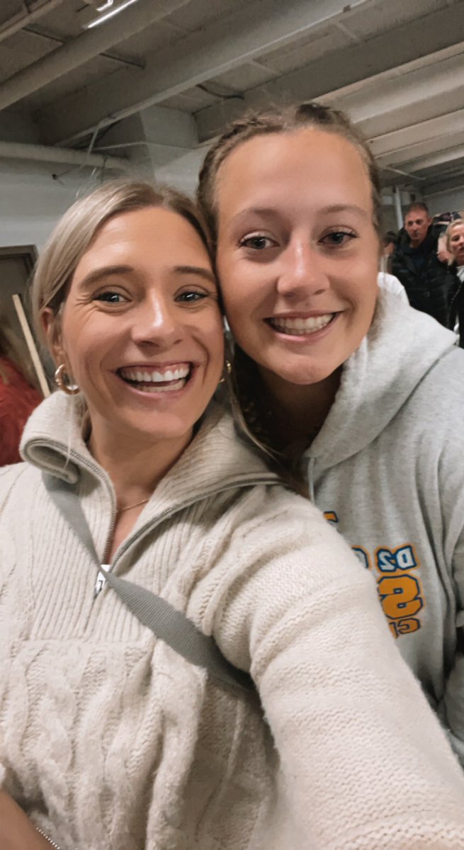 Mary Kate tweet media