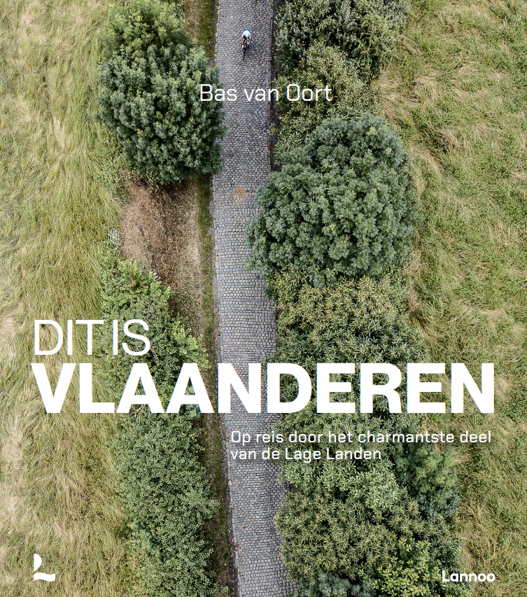 VisitVlaanderen's tweet photo. Het prachtige nieuwe boek ‘Dit is #Vlaanderen’ van auteur-fotograaf Bas van Oort is nu te koop in Vlaanderen en Nederland. Op reis door het charmantste deel van de Lage Landen schetst Bas een persoonlijk portret van mensen en plekken in zijn geliefde buurland, in woord en beeld. https://t.co/wvIZAMHQv0