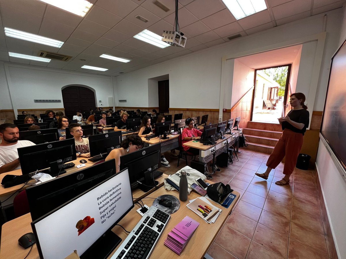 UCAM Com Audiovisual (@ucam_cav) on Twitter photo En la asignatura de #TallerdePublicidadAudiovisual de 4° hemos recibido la inspiradora visita de la marca murciana <a href="/Bravakombucha/">Brava kombucha</a>, una bebida alternativa a los refrescos sin alcohol ~Muchas gracias~ En la asignatura de #TallerdePublicidadAudiovisual de 4° hemos recibido la inspiradora visita de la marca murciana <a href="/Bravakombucha/">Brava kombucha</a>, una bebida alternativa a los refrescos sin alcohol ~Muchas gracias~