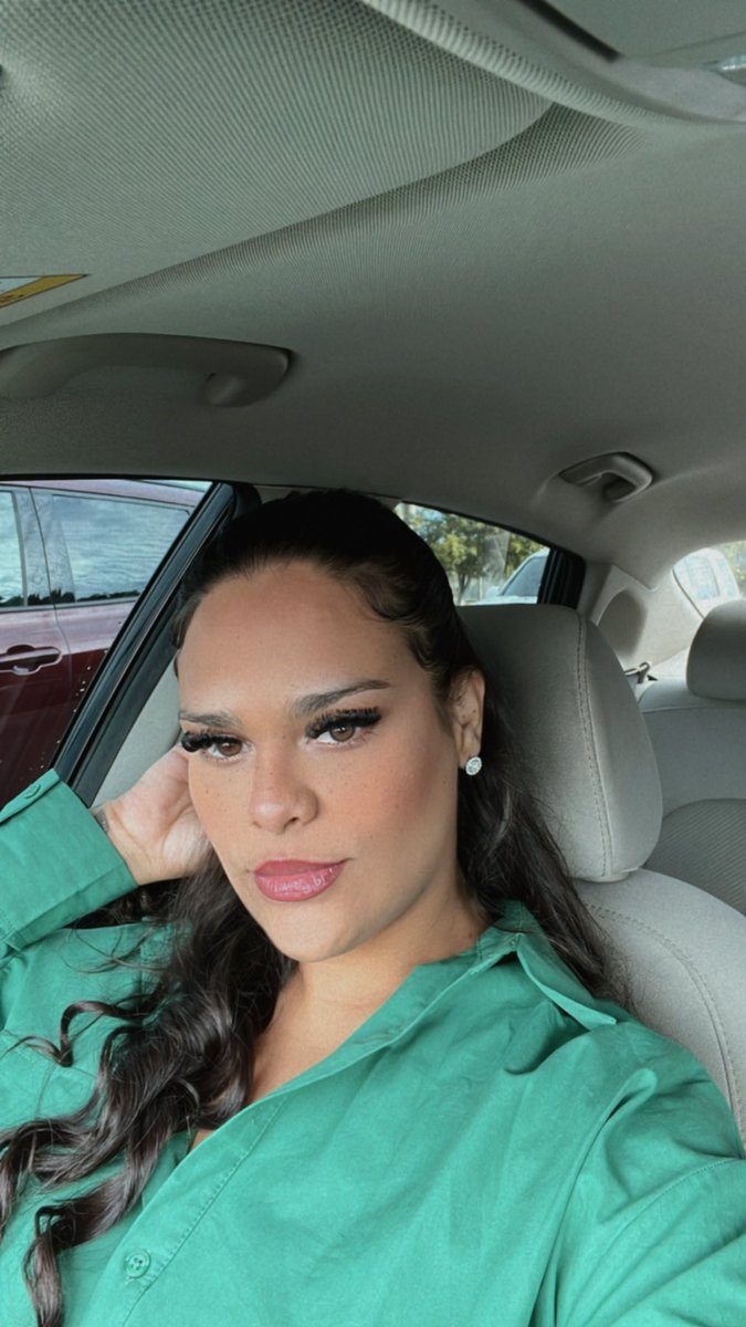 samii_christina's tweet photo. 🤑🤑🤑 https://t.co/DTiNmSjAyi